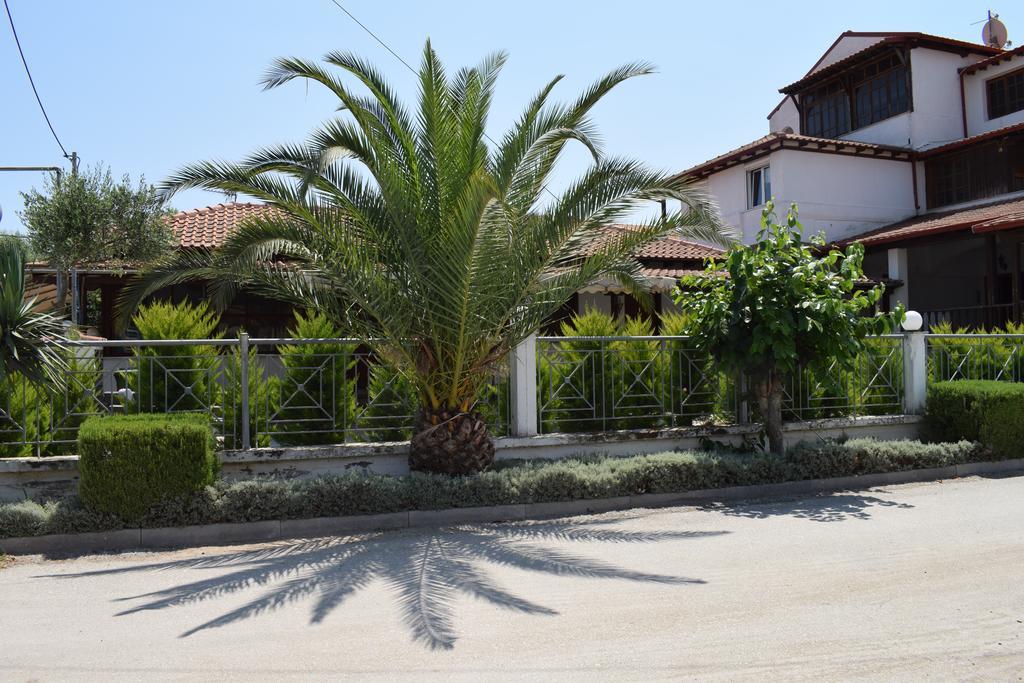 Menis Haus Apartment Vrasna Exterior photo